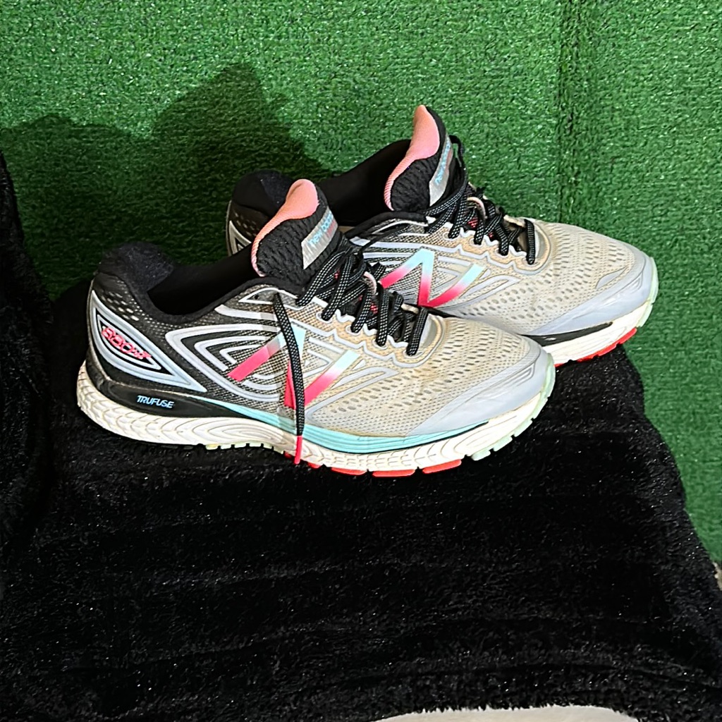 New Balance 880 V7